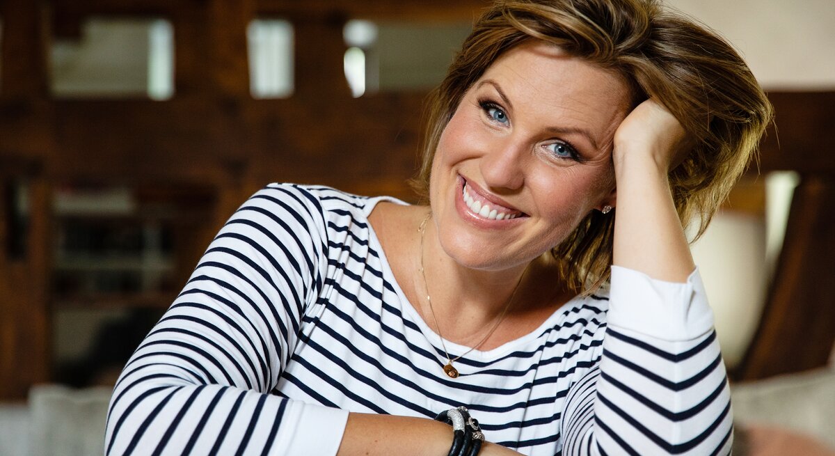 Porträt der Autorin Nicole Staudinger