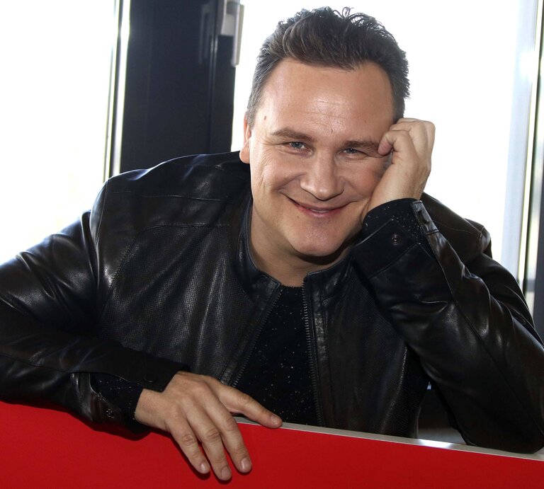 Guido Maria Kretschmer präsentiert seit 2012 die TV-Show "Shopping Queen" | © imago/Future Image