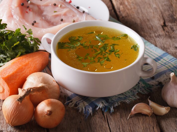 suppe.jpeg | © ©iStock/ALLEKO