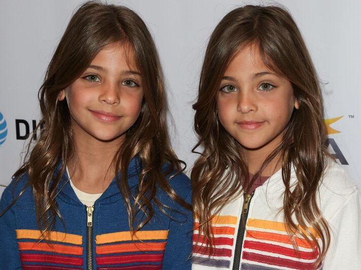 Die Zwillinge Ava Marie und Leah Rose Clements  | © Getty Images / Paul Archuleta