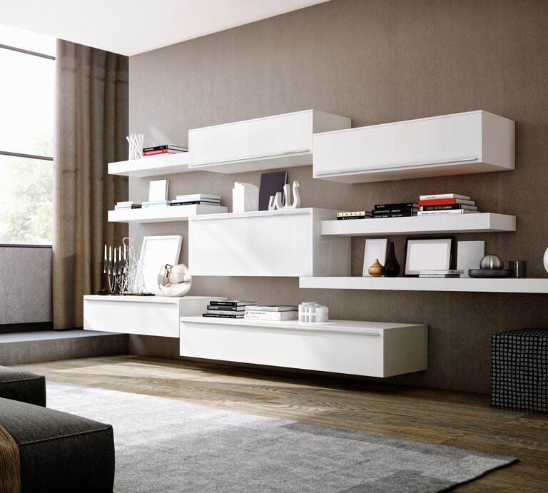 Ordnung, ordentliche Wohnung | © Getty Images/Romy Tesei