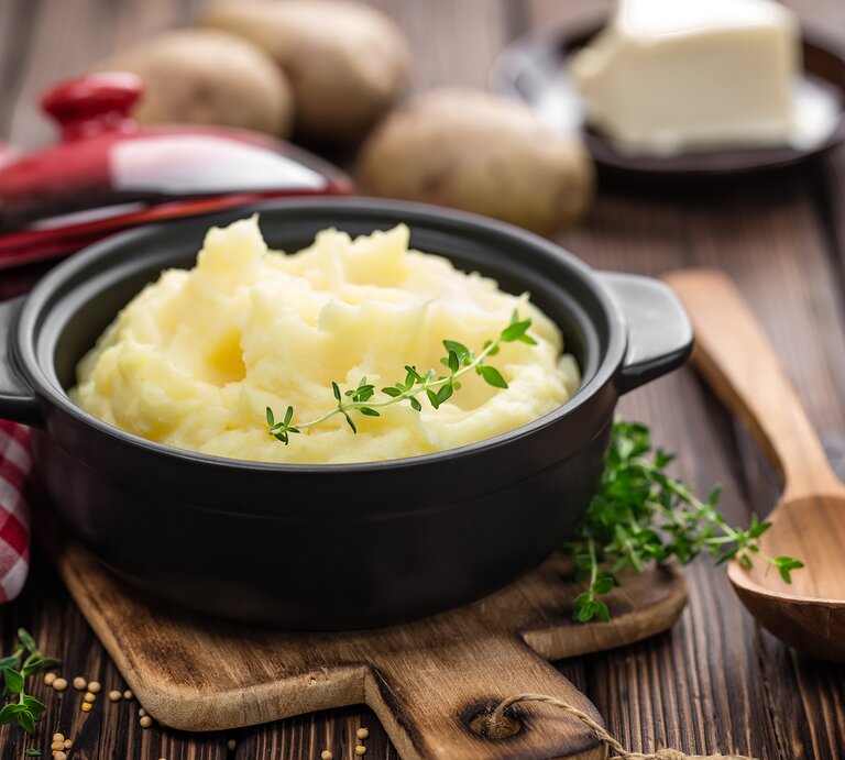 Kartoffelbrei als Schonkost bei Magen-Darm-Grippe | © iStock.com/YelenaYemchuk