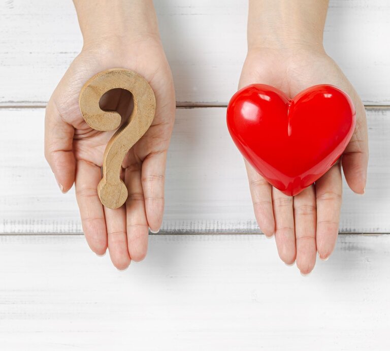 demisexuell.jpg | © iStock.com/Pachai-Leknettip