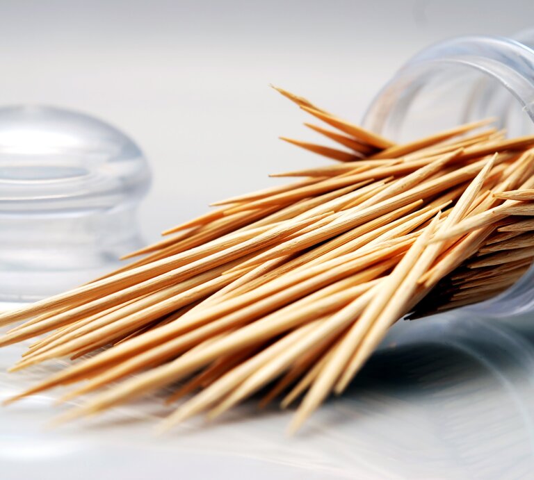 Zahnstocher, Basteln mit Zahnstochern | © Getty Images/dinna79