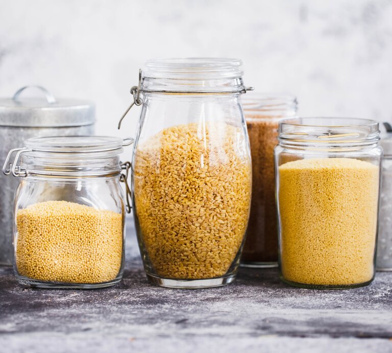 Quinoa oder Couscous: Welches Getreide ist eigentlich besser? | © iStock.com/casanisaphoto