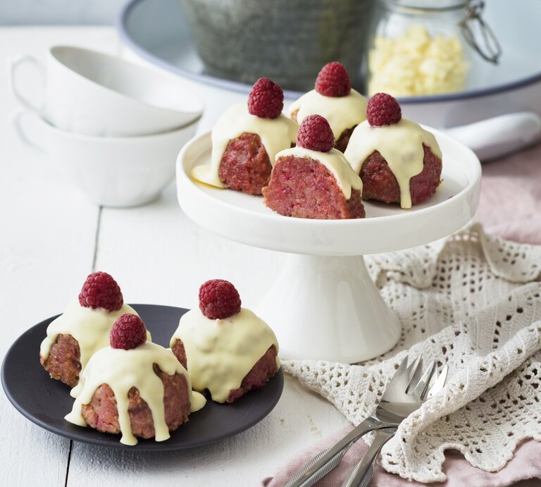 Beeren-Granatsplitter mit weißer Schokoglasur | © StockFood / ZS Verlag / Speck, Sabrina