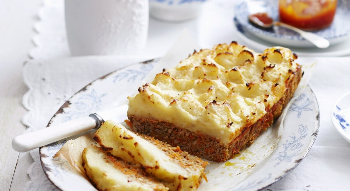 Hackbraten mit Kartoffelpüree-Haube Raffinierte Familienküche aus dem Ofen!