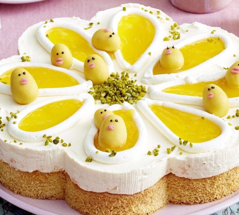 Sieht nicht nur hübsch aus, sondern passt auch dank Zitronenfrische perfekt in den Frühling! | © EAT CLUB/ Isabell Triemer