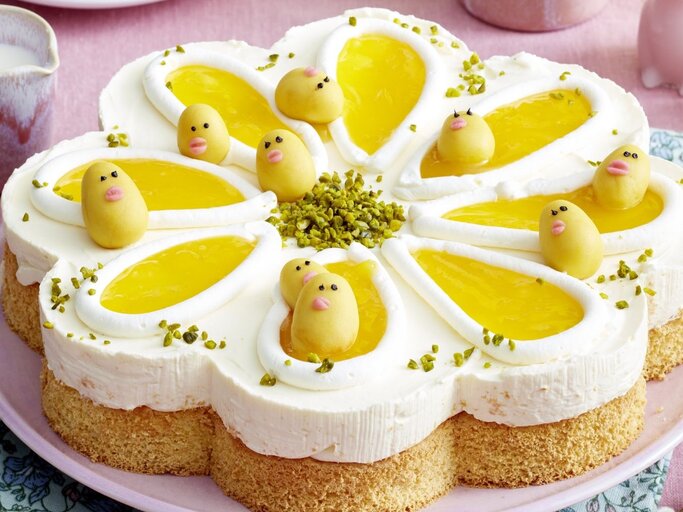 Sieht nicht nur hübsch aus, sondern passt auch dank Zitronenfrische perfekt in den Frühling! | © EAT CLUB/ Isabell Triemer