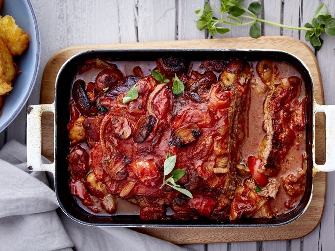 Rouladen-Auflauf mit Knödelnocken | © Eat Club/ Isabell Triemer