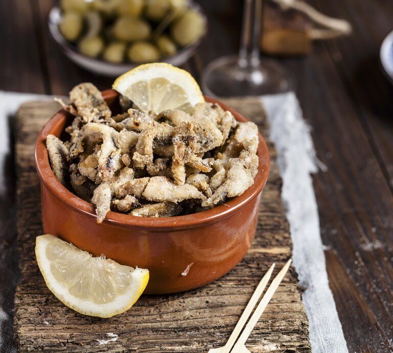 Low Carb  und Lecker: Boquerones fritos | © StockFood / Brooks-Dammann, Susan