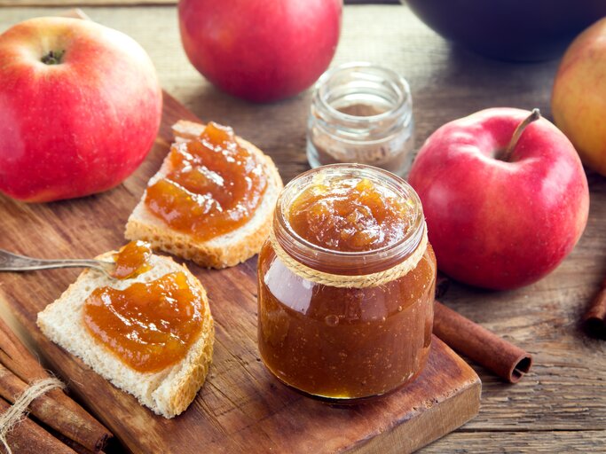 Apfelmarmelade mit Zimt | © iStock.com/Mizina