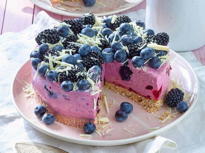 Brombeer-Buttermilch-Torte | © Matthias Liebich
