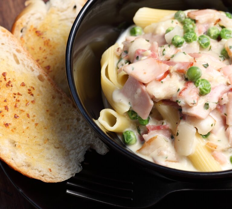 Penne Alfredo | © iStock/ darrenwise