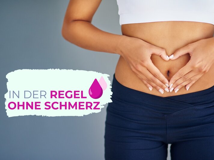 Frau hält ihre Hände herzförmig vor ihren Bauch | © GettyImages/PeopleImages