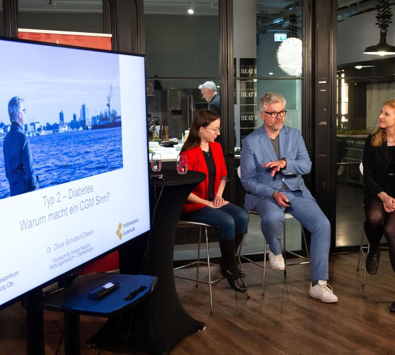 Zu sehen sind Expert*innen, die zum Thema Diabetes Typ 2 bei der Funke Health Academy sprechen. | © FUNKE Mediengruppe