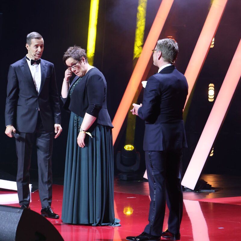 Kerstin Held ist zu Tränen gerührt. | © BILD der FRAU