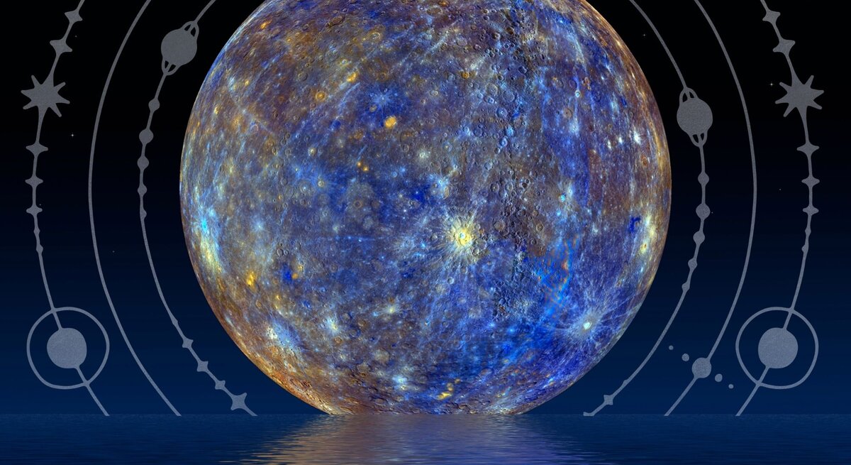 Der Planet Merkur geht scheinbar über einem stillen Meer unter und ist umgeben von Planetenringen.