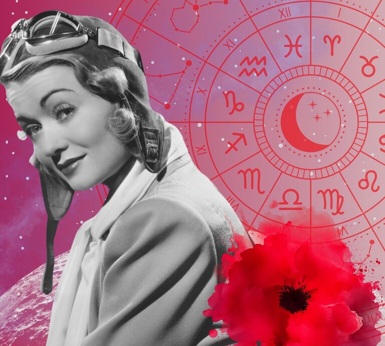 Eine stilisierte Collage mit astrologischem und retroästhetischem Flair: Im Vordergrund ist eine schwarz-weiß Fotografie einer Frau mit einer Fliegerhaube. Im Hintergrund befindet sich ein rosa-lila Universum mit Sternen und einer großen, runden astrologischen Tierkreis in Rot mit allen zwölf Sternzeichen. Neben ihr die Zeichnung einer roten Mohnblume. | © Getty Images/ Screen Archives, WinWin.artlab, sceptical cactus, OyoyStudio, kucingpink/ mohamad imron hamsyah und pixabay/ Prawny  via Canva.com [M]