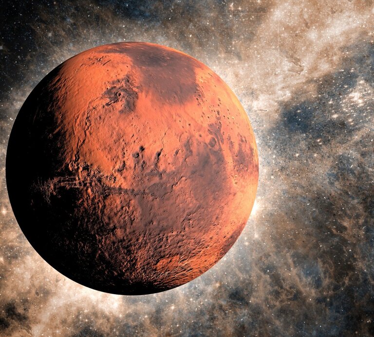 Der rote Planet – Mars – im Weltall.  | © Getty Images Signature/ cokada via Canva.com