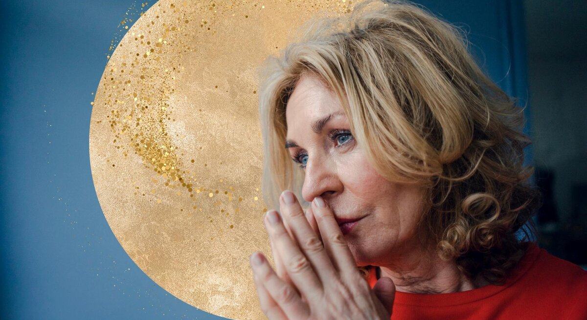 Porträt einer nachdenklichen älteren Frau mit astrologischen Symbolen. 