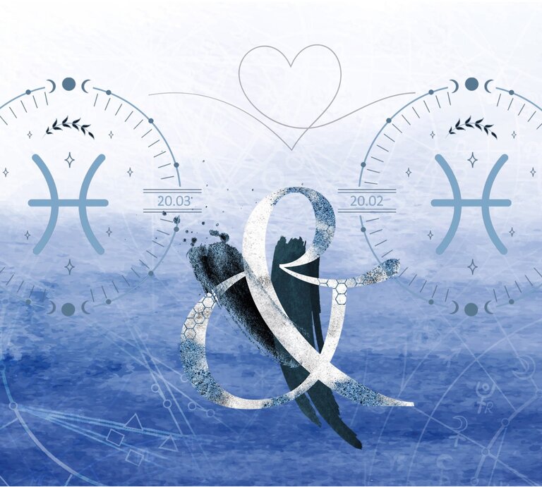 Die astrologischen Symbole des Sternzeichens Fische vor einer blauen Aquarellzeichnung. | © Shutterstock, Getty Images