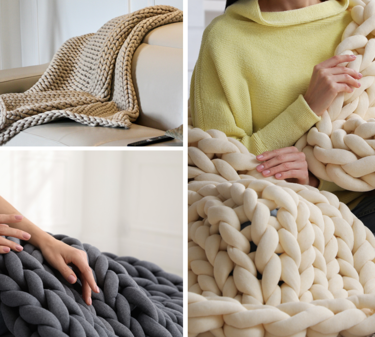 Eine Frau im gelben Pullover hält eine cremefarbene Chunky-Decke aus grober Wolle, sitzt gemütlich auf dem Boden. | © Canva [M]