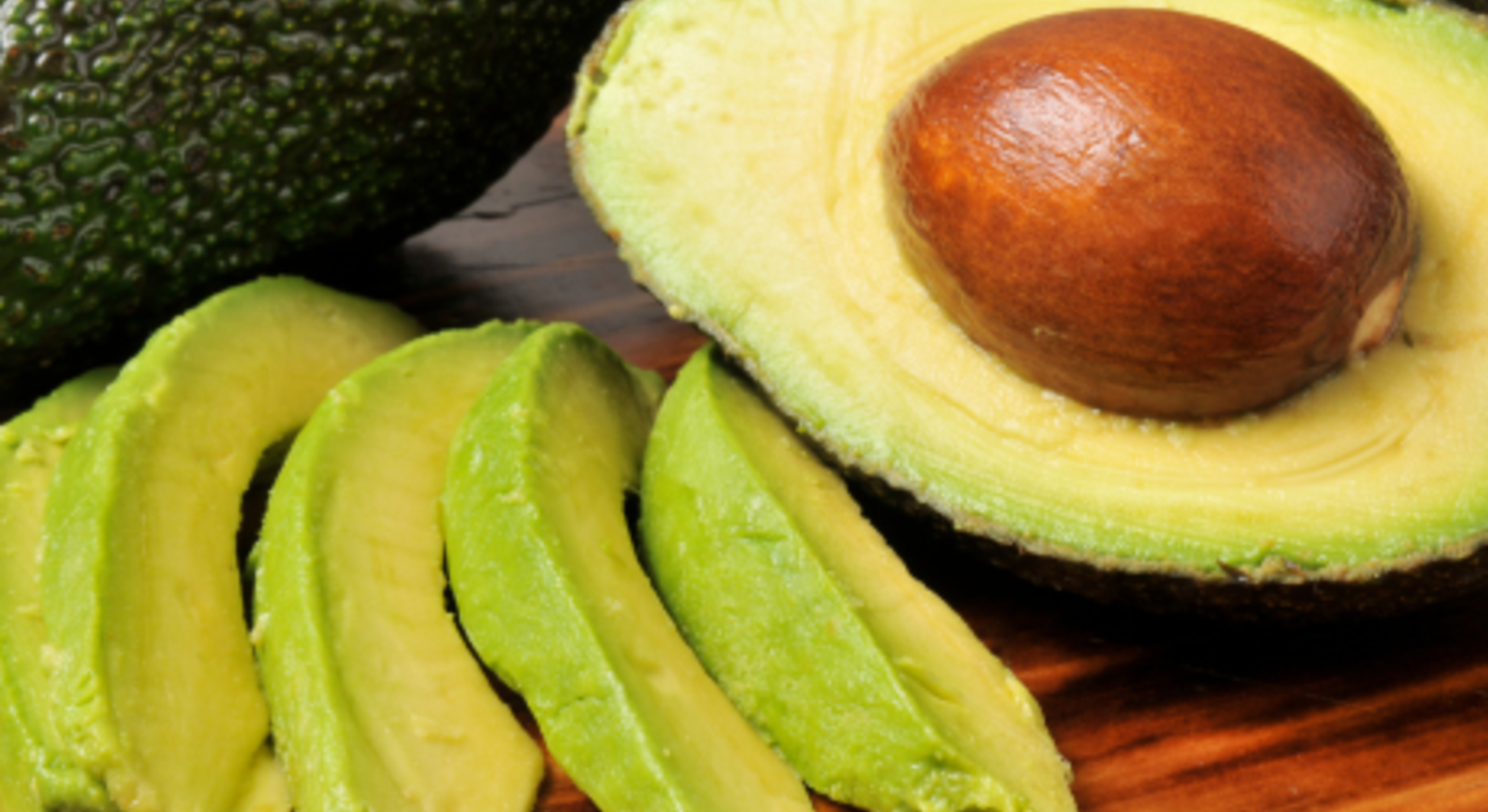 Avocados upcyclen: Diese DIY-Projekte mit Kernen und Schalen begeistern