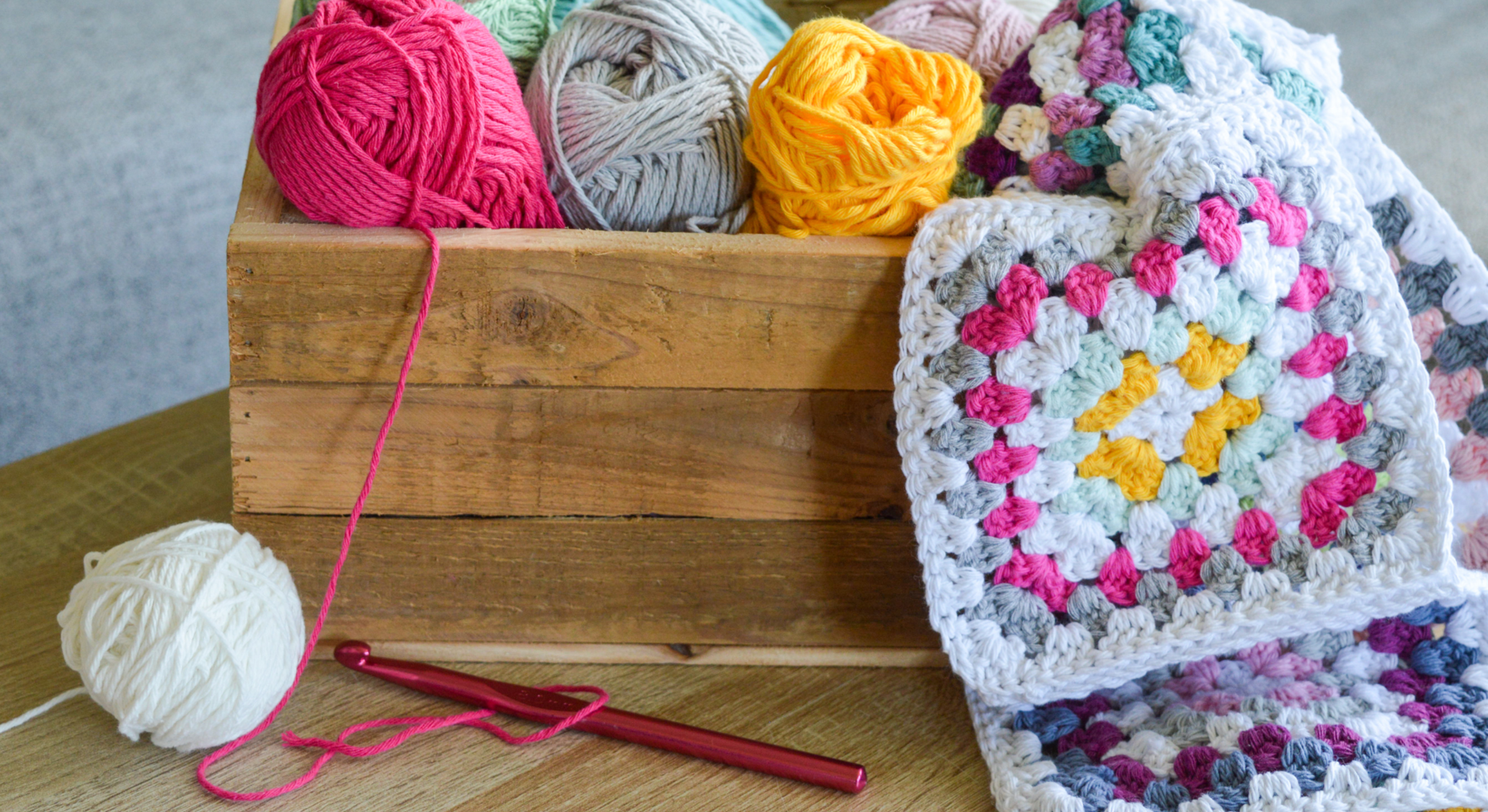 Granny Squares häkeln: So einfach geht's & so vielseitig sind sie