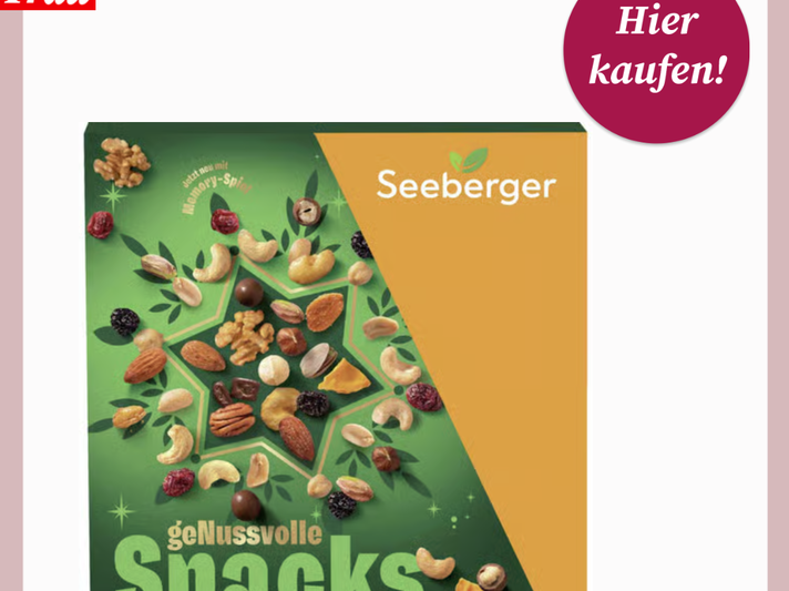 Seeberger-Adventskalender  mit Cashews, Mandeln, Beeren und Walnüssen auf grünem Design mit Memory-Spiel-Hinweis oben links | © knuspr.de/Canva/bildderfrau.de