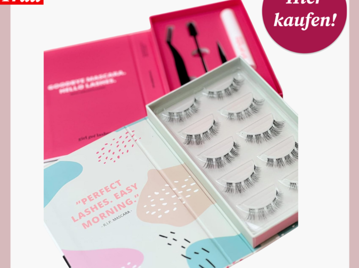 Farbenfrohe Box mit künstlichen Wimpernreihen neben Werkzeugen zum Anbringen. | © Amazon