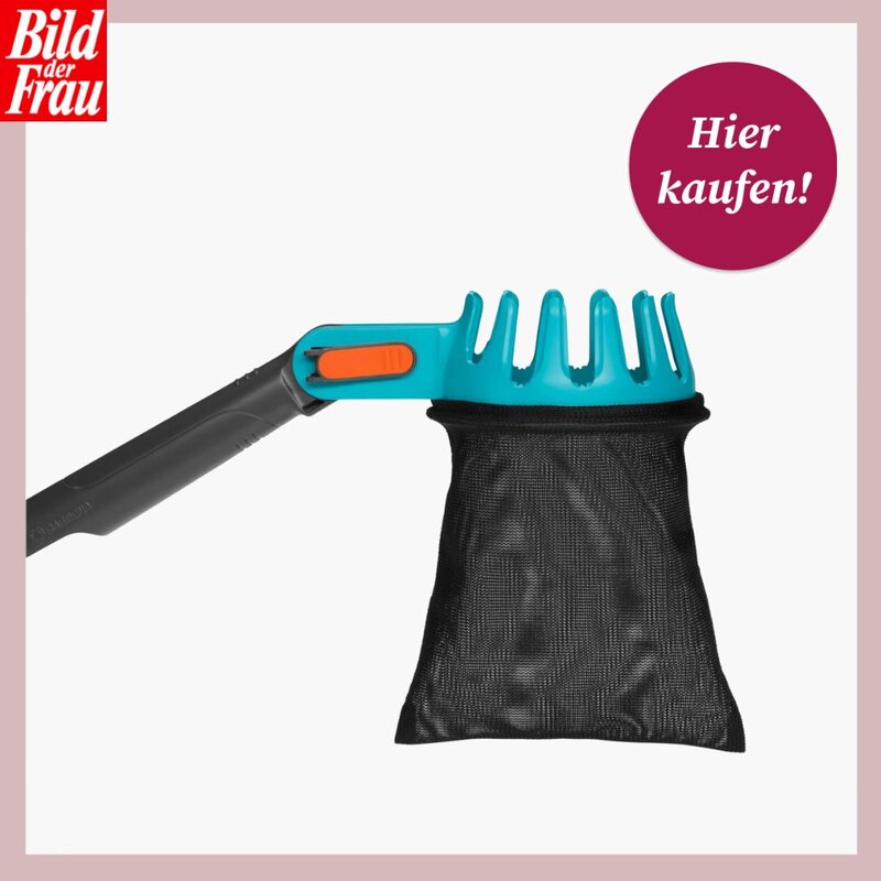  Obstpflücker-Aufsatz mit türkisem Kamm, orangefarbenem Schiebeknopf und schwarzem Fangbeutel, an einem grauen Stiel, freigestellt vor weißem Hintergrund mit roséfarbenem Rand. Oben links das „Bild der Frau“-Logo, oben rechts ein Magenta-Störer „Hier kaufen!“. | © Lidl