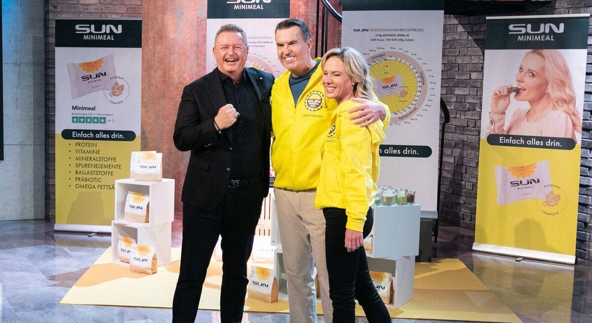 Zu sehen sind Christian Jäger und Wolfgang und Meike Grabher 