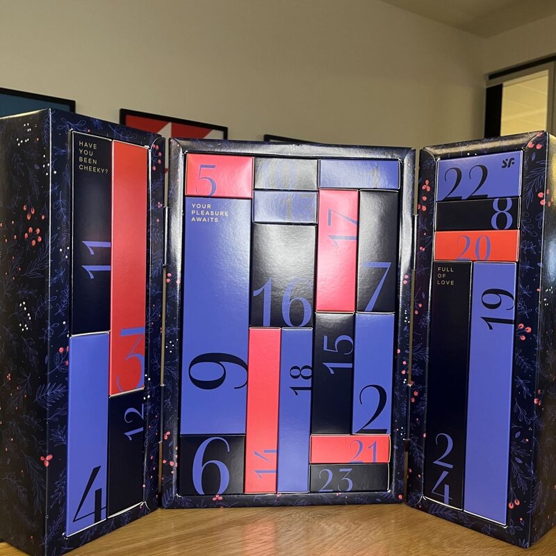 EIS.de Premium Adventskalender offen | © BILD der FRAU/ Kaja Wundersitz