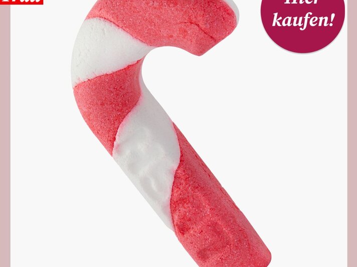 Ein in Form einer Zuckerstange gefertgtes Schaumbad wird auf einer Shoppingvorlage von BILD der FRAU präsentiert. | © Lush