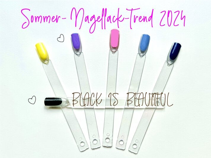 Auswahl von Nagellackfarben für den Sommer 2024 mit dem Text "Sommer-Nagellack-Trend 2024". Es gibt sechs verschiedene Farben auf Nagellack-Teststäbchen | © Renate Zott