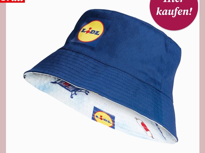 Blauer Fischerhut mit Lidl-Logo auf der Vorderseite und gemustertem Innenfutter mit Einkaufswagen und Logos. | © Collage: bildderfrau.de/ Lidl