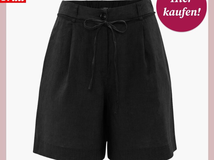 Schwarze Stoffshorts mit Bundfalten und Bindegürtel, beworben mit "Hier kaufen!" und dem "Bild der Frau"-Logo | © Opus