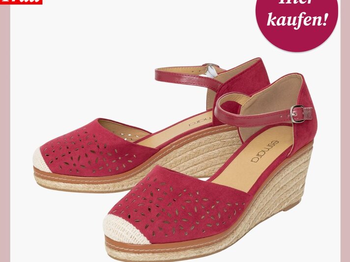 Rote Keilsandaletten mit geflochtener Sohle und Riemchen, präsentiert von Bild der Frau mit einem "Hier kaufen!"-Button. | © Lidl/Collage: bildderfrau.de