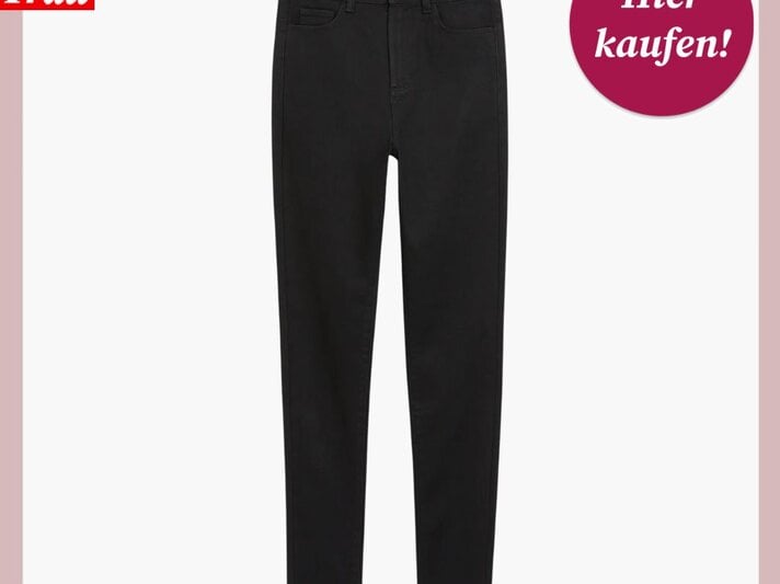 Schwarze Damenjeans im schlichten Design mit hohem Bund und schmalem Schnitt, rechts ein "Hier kaufen!"-Button. | © C&A