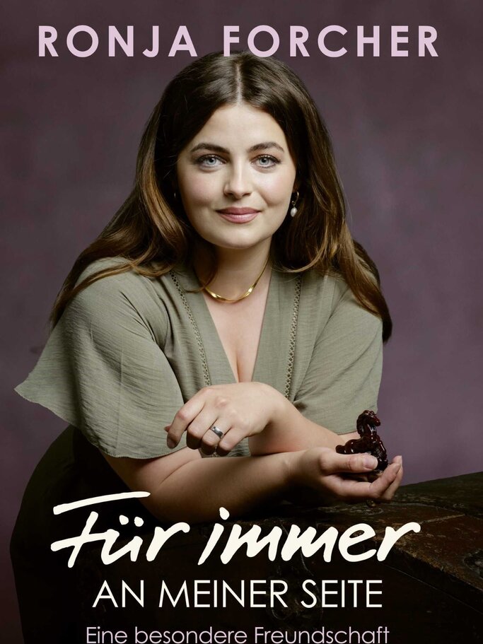 Buchcover "Für immer an meiner Seite" von Ronja Forcher | © Knaur HC