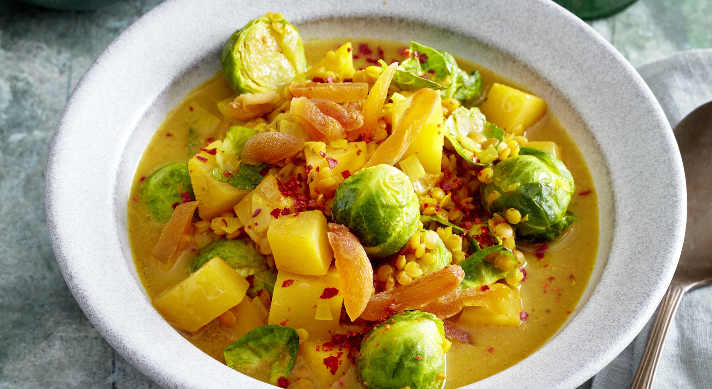 Rosenkohl-Steckrüben-Curry: Das Curry, das dich überrascht