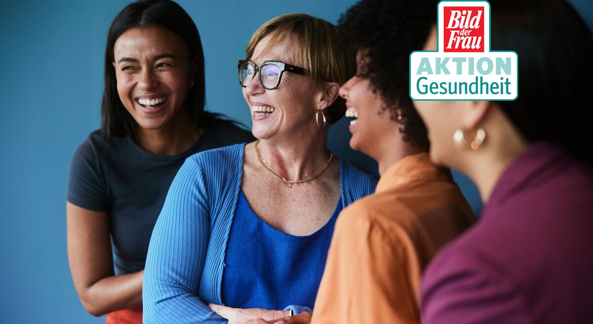 Gruppe von Frauen lacht