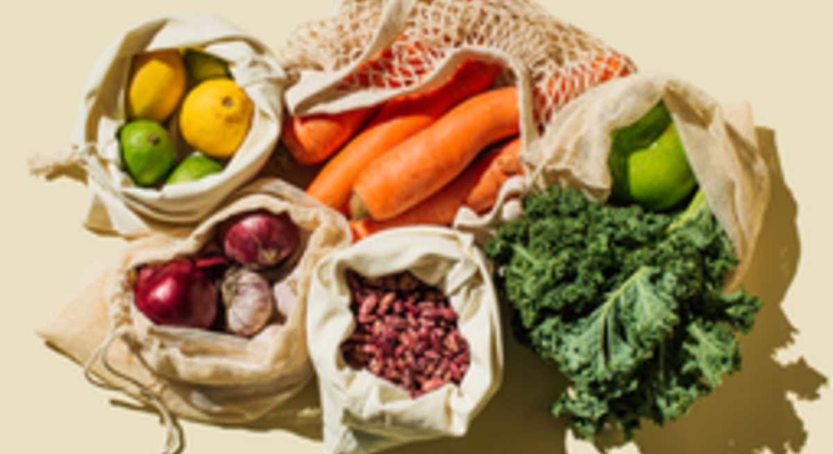 Gesundes Obst und Gemüse als Teil einer Ernährung nach Gallenblasenentfernung